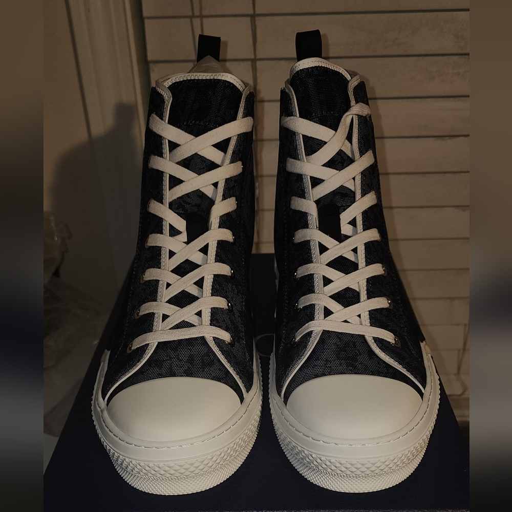 Dior Mens Blue and White High-Top Sneakers